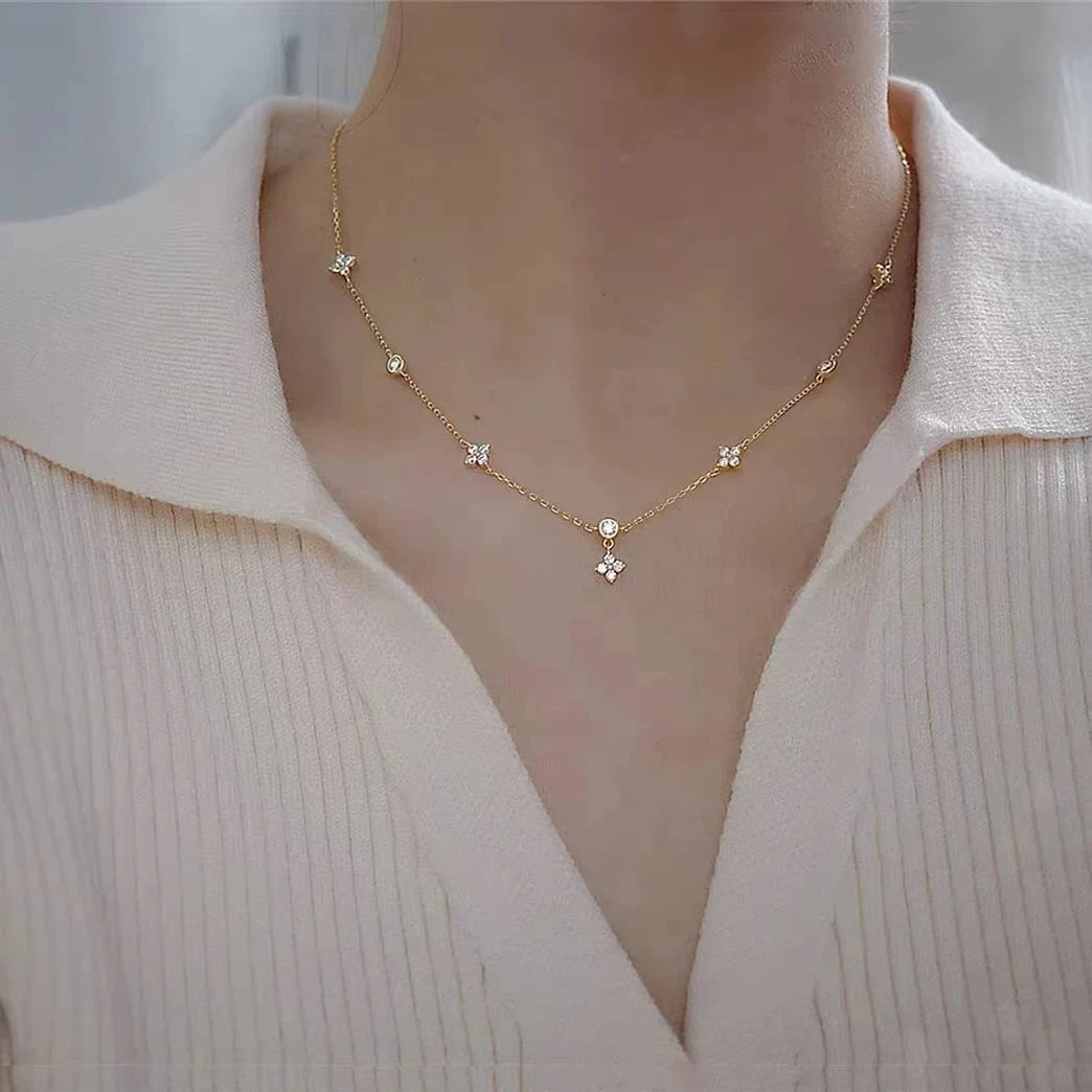 Four-leaf Flower Necklace - Kouttor Soliman